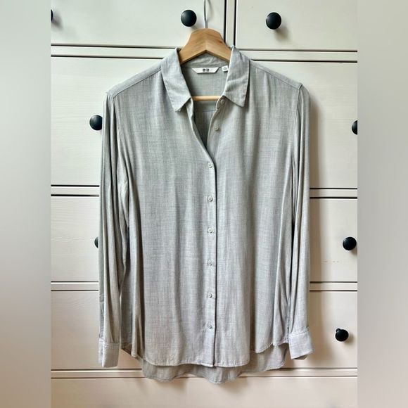 Uniqlo Super Soft, Gray Button Down Shirt - Picture 1 of 12